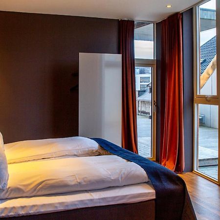 Nordis Apartments - Torget 21 Svolvaer Bagian luar foto