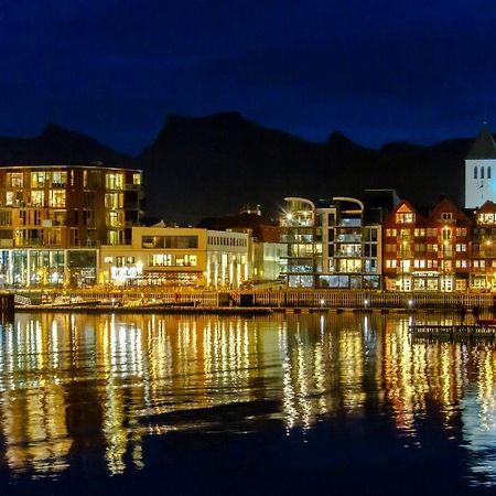 Nordis Apartments - Torget 21 Svolvaer Bagian luar foto