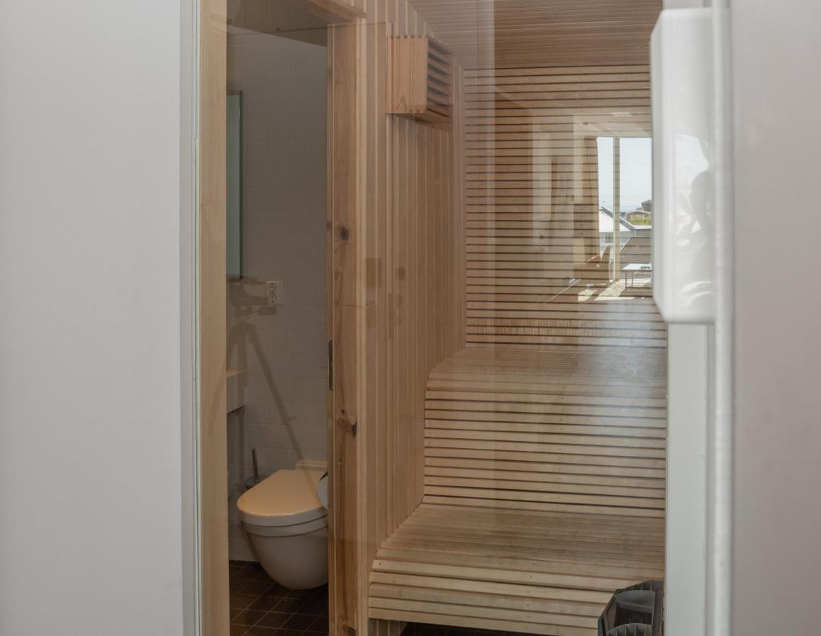 Nordis Apartments - Torget 21 Svolvaer Bagian luar foto