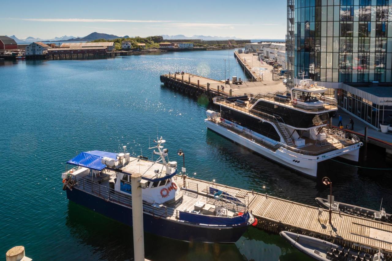 Nordis Apartments - Torget 21 Svolvaer Bagian luar foto