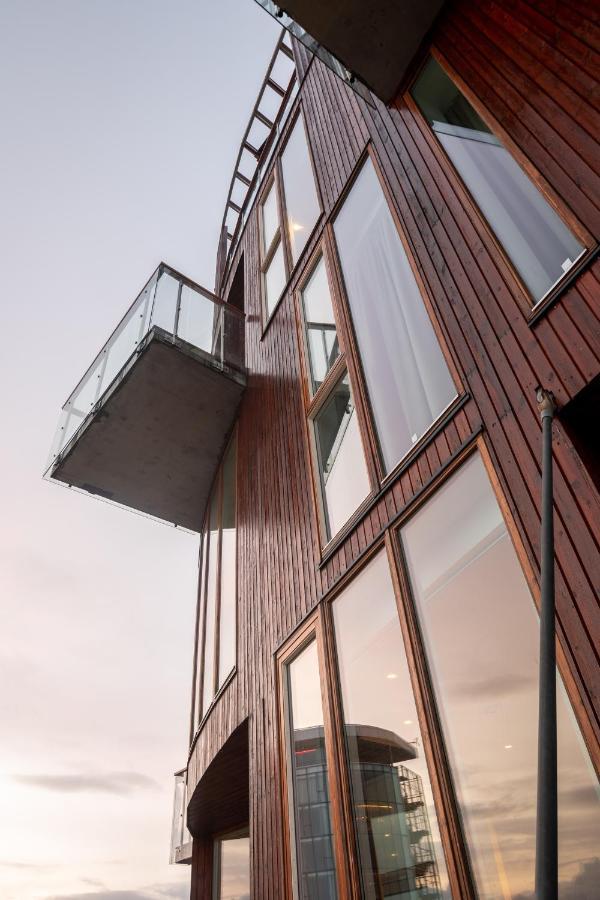 Nordis Apartments - Torget 21 Svolvaer Bagian luar foto